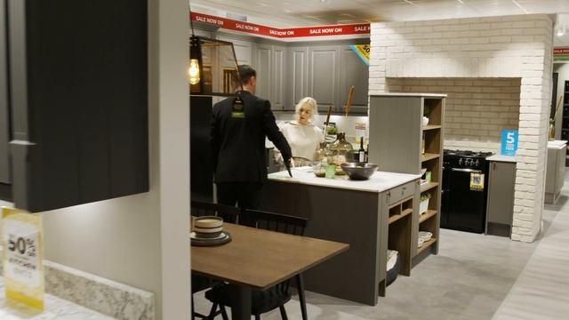 Wren Kitchens Oldham Showroom Walkthrough смотреть онлайн