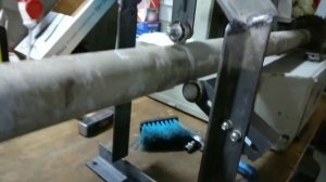 1и611п полрезает 3х метровый вал :)