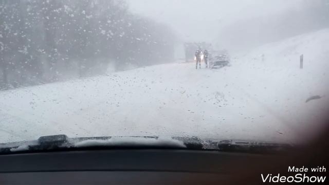 Штормовое предупреждение по Украине.Экстремальная поездка на похорон брата 300 км от Киева. смотреть онлайн