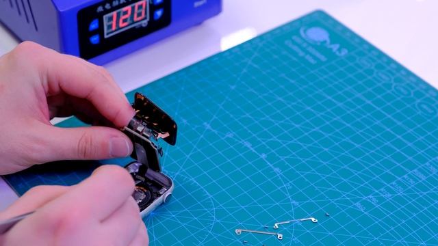 Ремонт Apple Watch S4 44mm (подробная замена битого керамического модуля с беспроводной зарядкой и смотреть онлайн