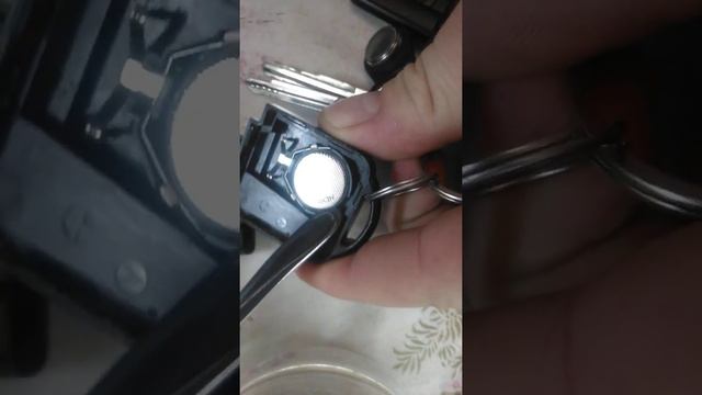 Замена батарейки Нисан Тиида
