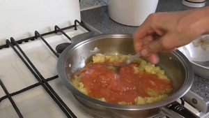 Фаршированные кабачки с мясом и рисом в духовке.