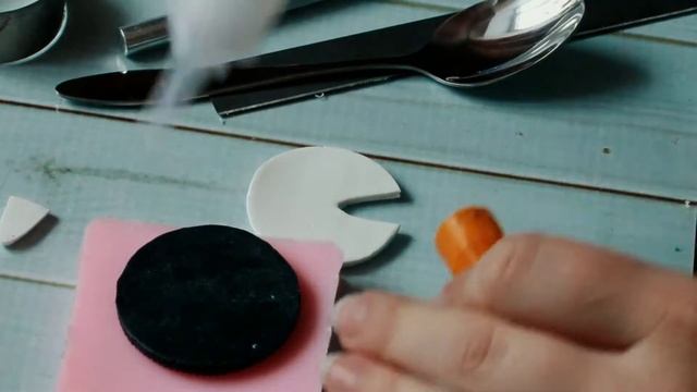 Мастер-класс Декор ложки из полимерной глины "печенье Орео" смотреть онлайн