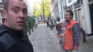 Поднимаем балки на 3-й этаж, Амстердам: какой ужас творится в Голландии