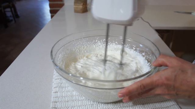 Come realizzare una Torta Millefoglie di compleanno 🍰 Ricetta facile passo passo!
