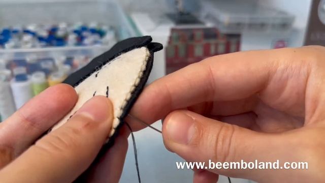 Как сшить детали из фетра разных цветов // How to sew together different felt colors смотреть онлайн