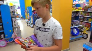 КАК ВЫБРАТЬСЯ ИЗ БАССЕЙНА. НОЧЬ С ПОП ИТАМИ. БРОС ШОУ