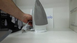 видео обзор утюга Braun TS 535 TP с насадкой для деликатных тканей
