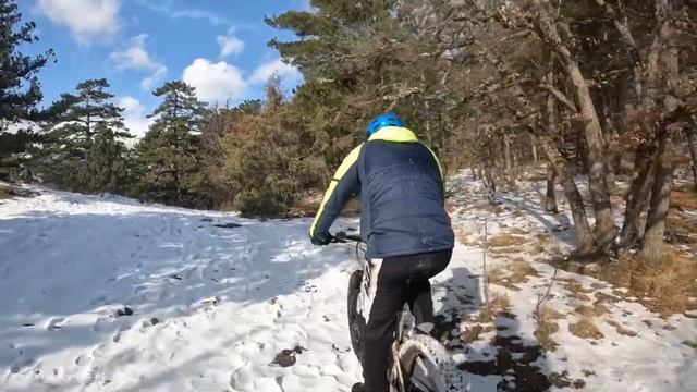 Крым 2022, Маршрут дня : Ялта - гора Карамет-Кая - Ялта, 20км, февраль, часть 3 смотреть онлайн