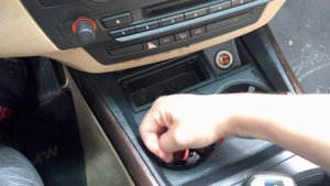 BMW X5 E70: How to Put It in Neutral When the Battery Dies for Towing