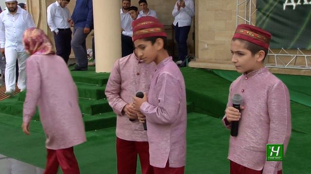 Маджлис в г. Кизляр 17. 07. 2015г. смотреть онлайн