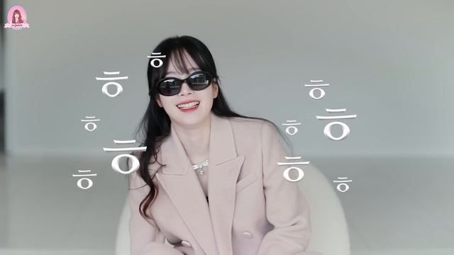 겨울 내돈내산 신상 예쁜거, 요즘 패션 쇼핑 좀 했어요?샤넬,펜디,미우미우...아울렛 득템 ~ 그냥 다 ! смотреть онлайн