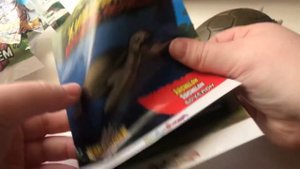 Распаковка игрушки Хищники Юрского периода