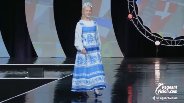 Русское народное платье на конкурсе Мисс США Russian folk dress at Miss USA 2023 смотреть онлайн