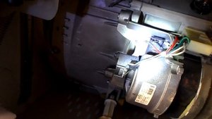 Ремонт стиральной машинки Zanussi F 802 A Включается не крутится барабан