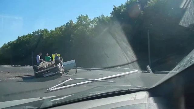 На Московском шоссе перевернулась "нексия", 21.06.2013 смотреть онлайн