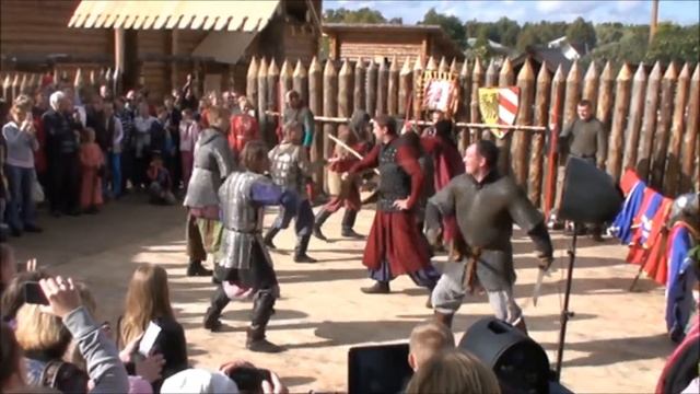 1000-летие истории Старой Руссы в музее Усадьба средневекового рушанина смотреть онлайн