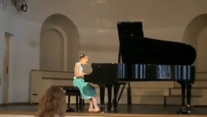 Алла Тарасова , 9 лет, Г. Лихнер    Рондо