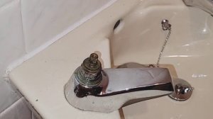 Plumbing Made Easy: Revive Your Taps with New Handles and Valves in a Few Simple Steps