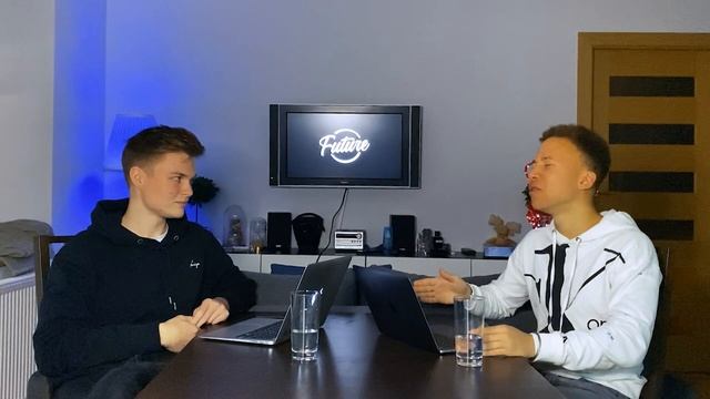 Учеба на удалёнке в Польше. Стоит ли поступать в 2021? (Future Study подкаст №1) смотреть онлайн