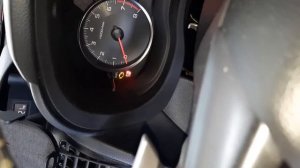 Subaru XV engine oil level warning light on