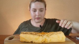 ДВЕ СОЧНЫЕ ШАВЕРМЫ СЫРНЫЙ ЛАВАШ МУКБАНГ АСМР | TWO JUICY SHAWARMA CHEESE PITA BREAD MUKBANG ASMR