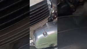 почему Ява плохо роботает,плохо заводиться и глохнет двигатель???