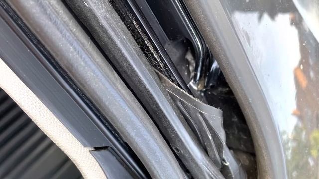 Panoramic glass roof cleaning and lubrication VW Passat b8 смотреть онлайн