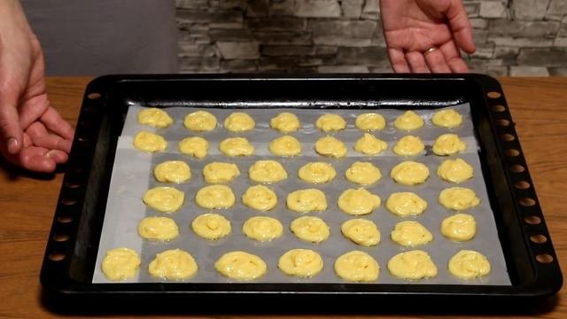Очень вкусные эклеры с несладкой начинкой!