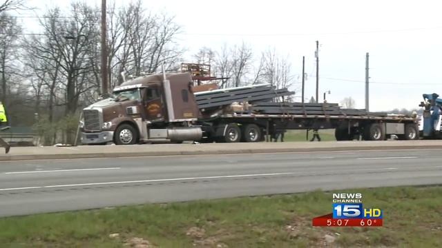 Truck driver killed after load comes loose смотреть онлайн