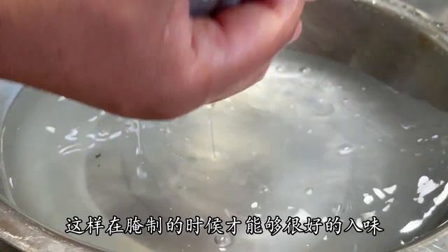 夏天，黃瓜和蝦仁是絕配，簡單一炒，幾分鐘出鍋，脆嫩爽口都愛吃【留意美食】#黃瓜 #蝦仁