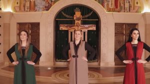 ЗЛАТНО ДРВО - Даница Црногорчевић и пјевачка група "Свети Цар Давид"