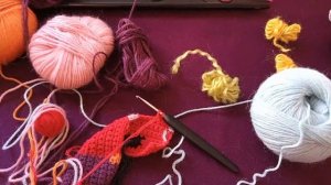 Интарсия крючком.Вяжем носики и глазки котикам.Основные правила смены нити.