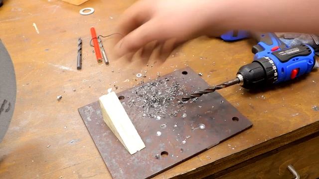 Как заточить сверло! 2 простых приспособления для ЗАТОЧКИ СВЕРЛА!