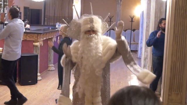 Снегурочка и Дед Мороз смотреть онлайн