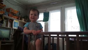 Маленький Лёва 1 год 11 месяцев - диалог после сна.