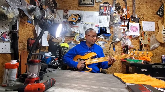 "Dis da one" has the gift... USA MARCUS MILLER 5 смотреть онлайн