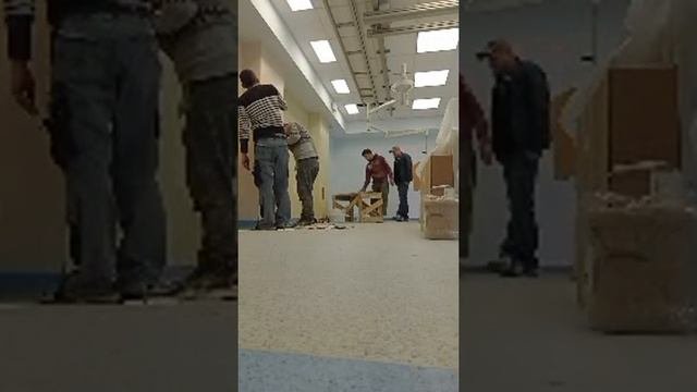 Клеем Линолеум На Стену.