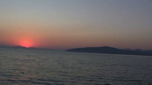 Закат и море