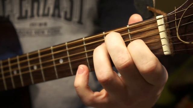 ТУМАН-ТУМАНИЩЕ (как играть на гитаре) КОМИССАР смотреть онлайн