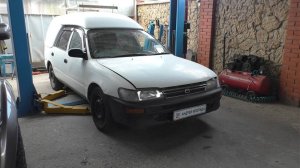 Замена помпы двигателя и комплекта ГРМ на Тойота Королла 1,5 Toyota Corolla  EE103  1996 года