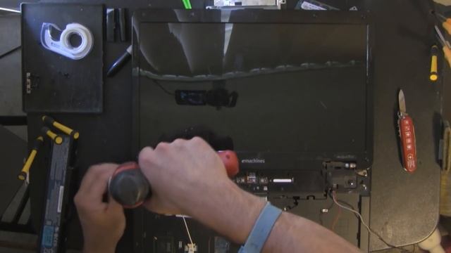 EMACHINES E-Machines E725 take apart video, disassemble, how to open disassembly смотреть онлайн