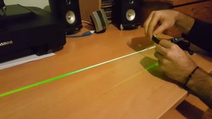 Zeus Lasers - Green Laser Pointer 200mW 532nm Powerful Burning Beam