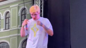 mzlff — Царапка (29.07.23, @Двор Гостинки, Санкт-Петербург)