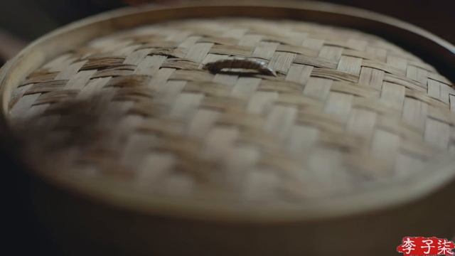 （笋）Best Time of Year to Comsume Juicy and Tender Bamboo Shoots; Pick As Much As You Like|Liziqi смотреть онлайн