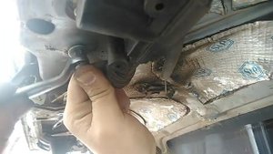 Как убрать дребезжание обшивки крышки багажника на ваз 2112