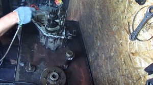 Мицубиси Галант. ремонт коробки, хруст на задней