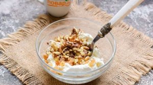 Запеченные яблоки с творогом и корицей