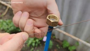 Новый способ затяжки шланга на трубе или штуцере без инструмента и хомута