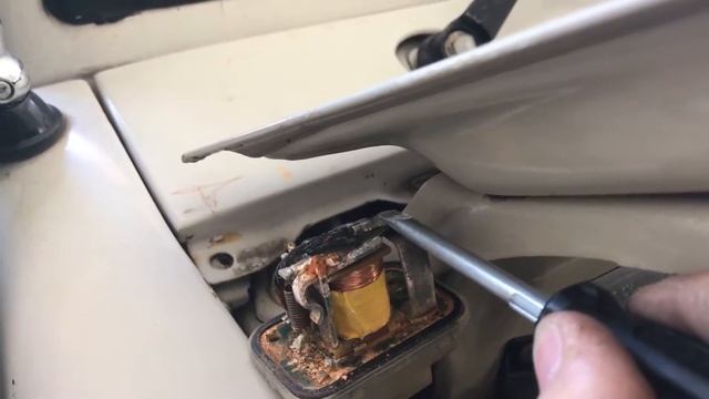 75 series Toyota LandCruiser 2H starter relay cheat смотреть онлайн